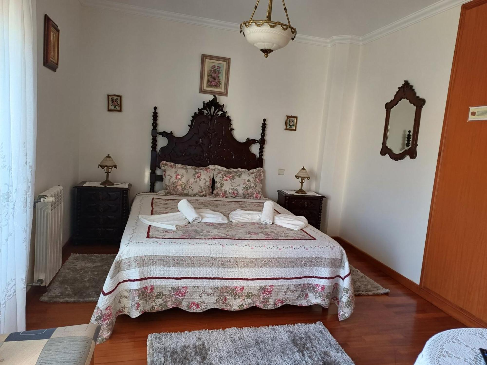 מלון נאזרה Casa Senhor Dos Passos מראה חיצוני תמונה